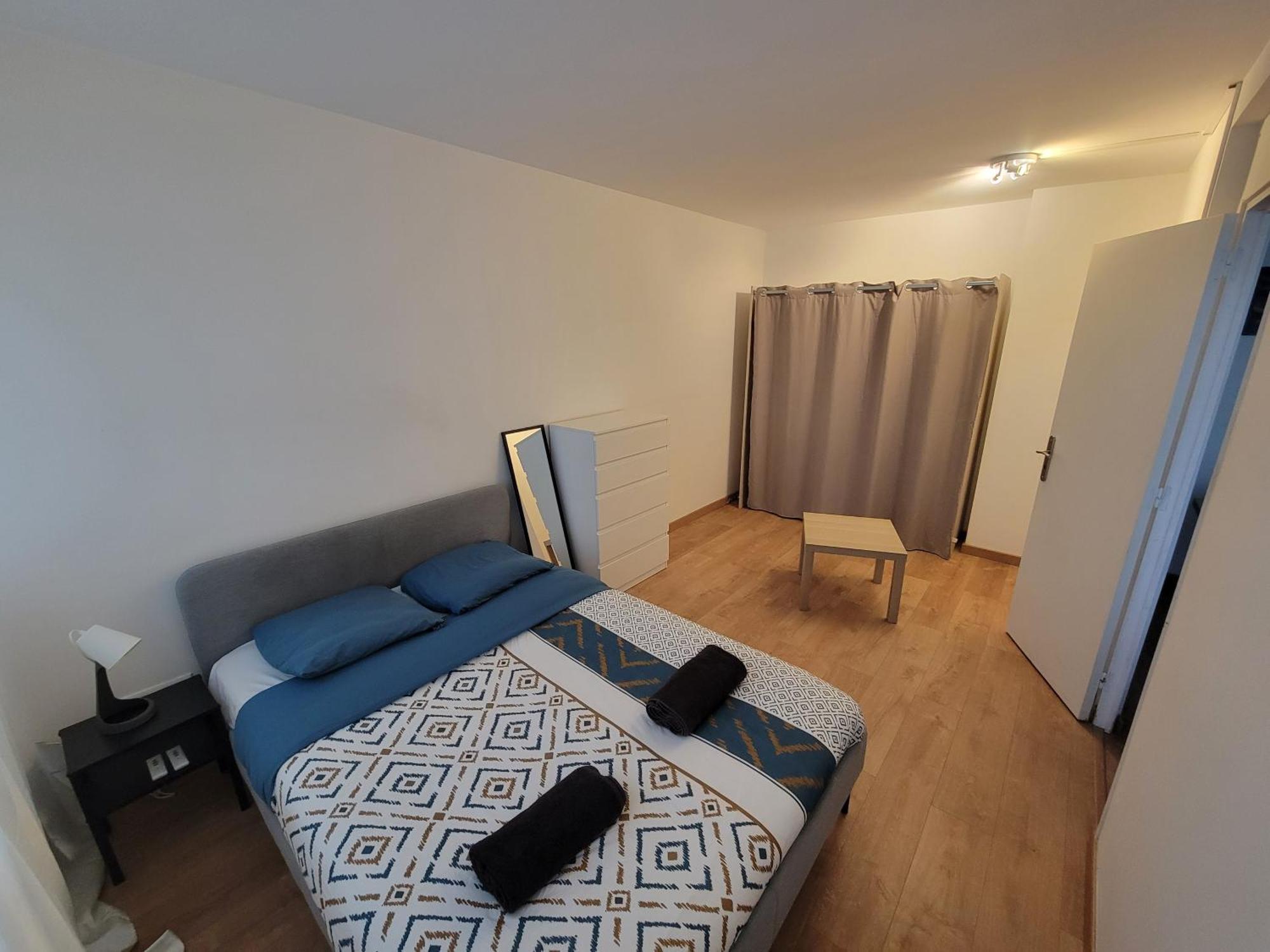 Beautiful & Cosy 3 Bedrooms Full Accommodation Ris-Orangis Bagian luar foto
